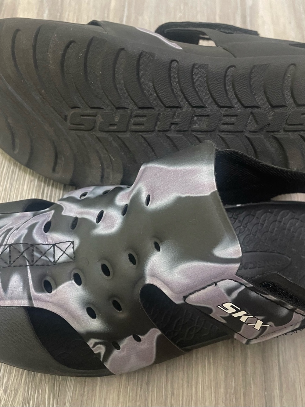 Skechers boys Black Sandals